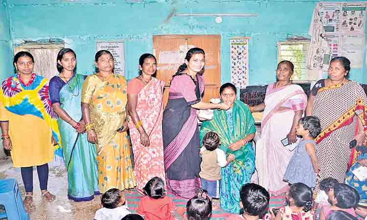 మహిళల అభివృద్ధికి ప్రభుత్వం చేయూత