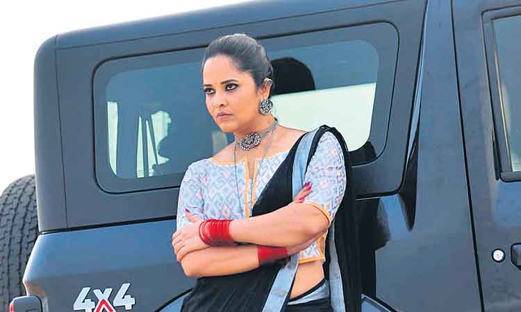 అనసూయ యాక్షన్‌