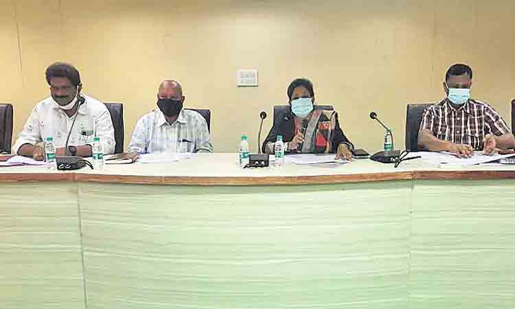 ఆస్తిపన్ను లక్ష్యం చేరాలి