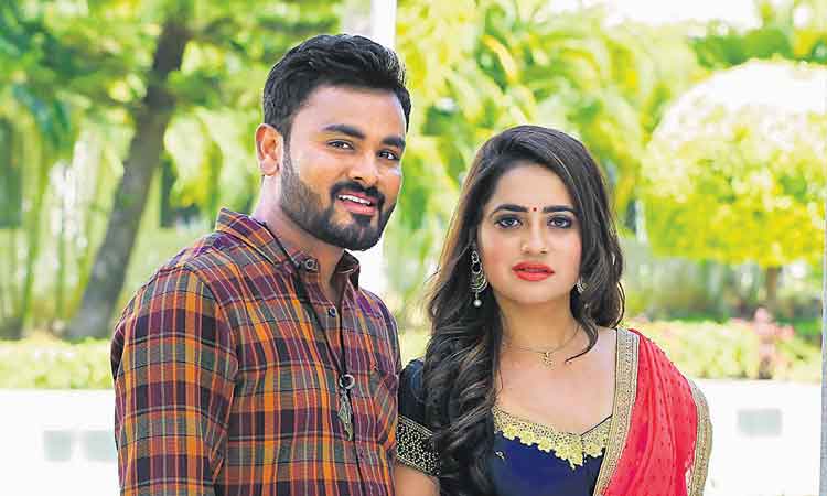 ఆద్యంతం నవ్వించేలా