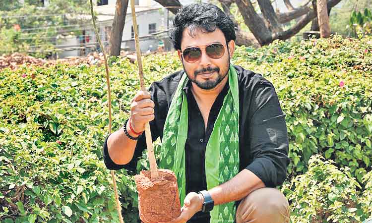 గ్రీన్‌ ఇండియా చాలెంజ్‌ కార్యక్రమంలో హీరో తనీష్‌