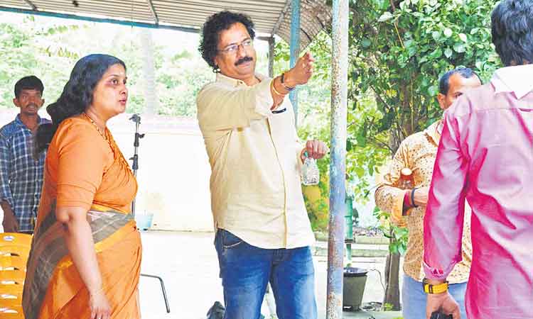 మనందరి కథలు..