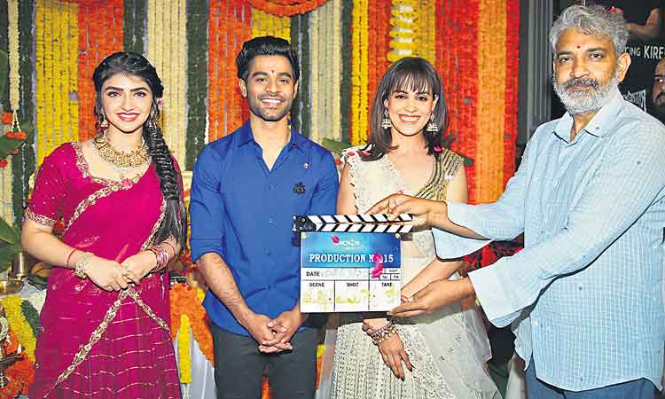 ద్విభాషా చిత్రంగా