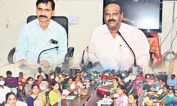 ఆరోగ్యవంతమైన జిల్లాగా తీర్చిదిద్దాలి