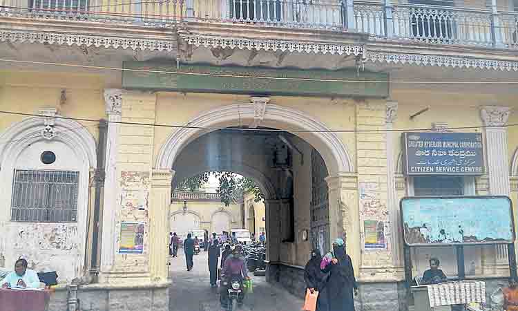 పన్ను చెల్లించండి..అభివృద్ధిలో భాగస్వాములు కండి