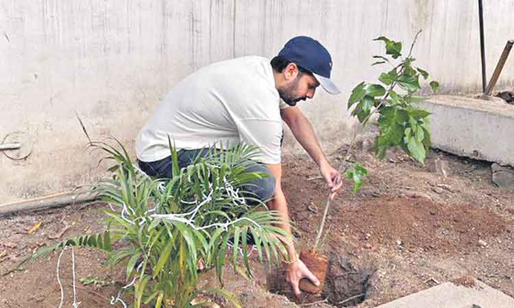 గ్రీన్‌ ఇండియా చాలెంజ్‌ కార్యక్రమంలో పాల్గొన్న‌ నితిన్‌