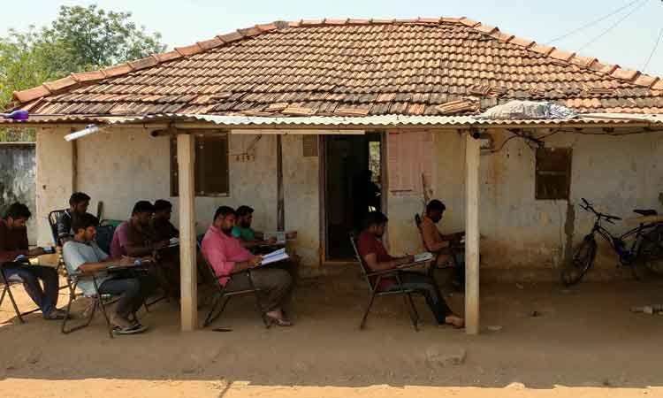 కొలువుల నిలయం పెంకుటిల్లు