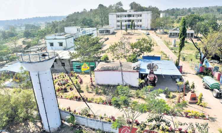మన గిరిపల్లె ఆదర్శం