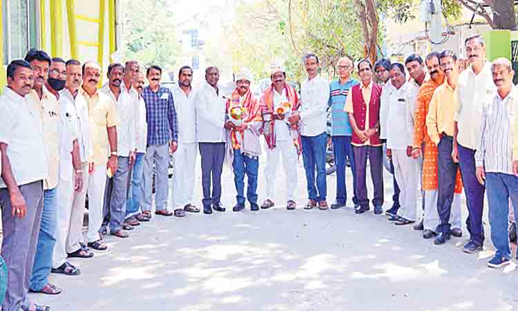 పద్మశాలీలు అన్ని రంగాల్లో రాణించాలి : డా. మార్త రమేశ్‌