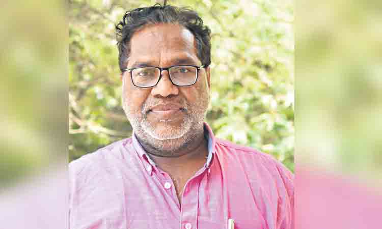 ‘ఎదమీది దిగులు బండ జరిగి బాధ తొలిగెనో’