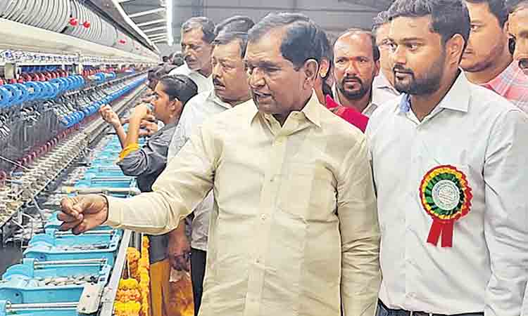 లాభాలు వచ్చే పంటలు సాగు చేయాలి