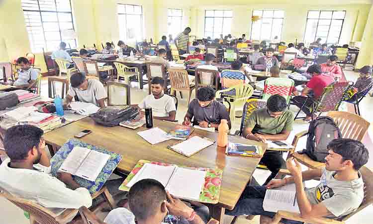 ప్రత్యేక ధర్మాసనం తప్పనిసరి