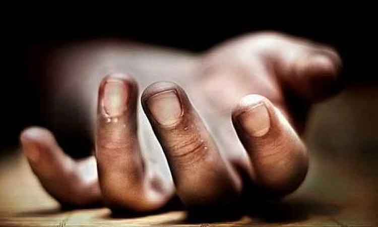 ఏపీ ట్రిపుల్‌ ఐటీలో విద్యార్థి ఆత్మహత్య..