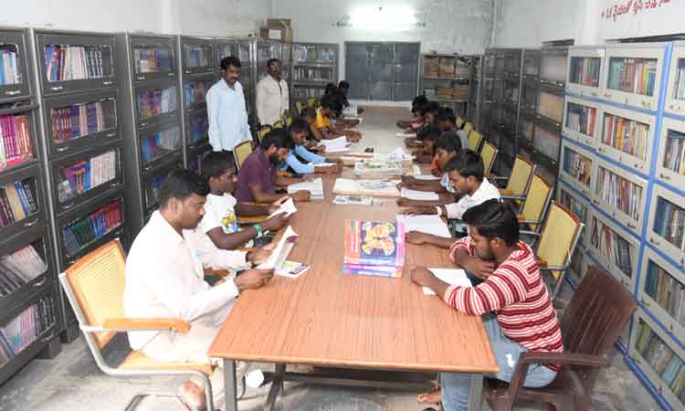 భవితకు బాసట బీసీ స్టడీ సర్కిల్‌