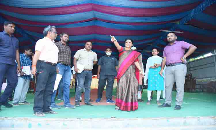 వేలంపాటకు వేళాయే..