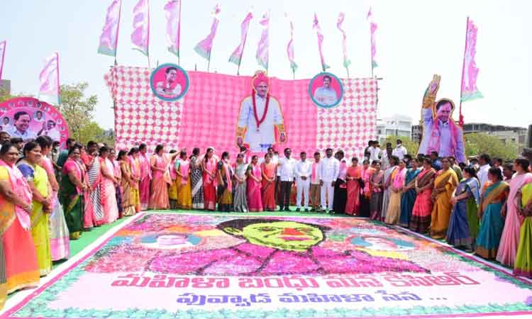 సంక్షేమ పథకాలు దేశానికే ఆదర్శం