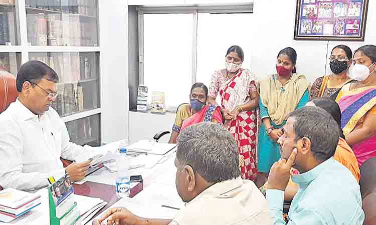 స్థానిక సమస్యలకు సత్వర పరిష్కారం