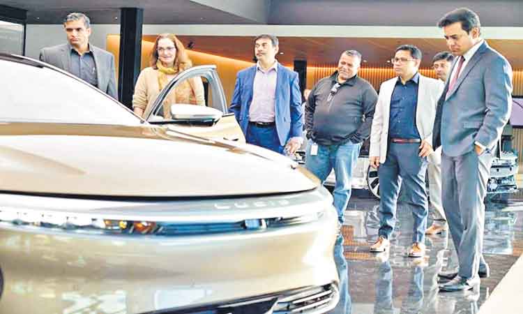 బెంగళూర్‌ జామ్‌..హైదరాబాద్‌ జోష్‌