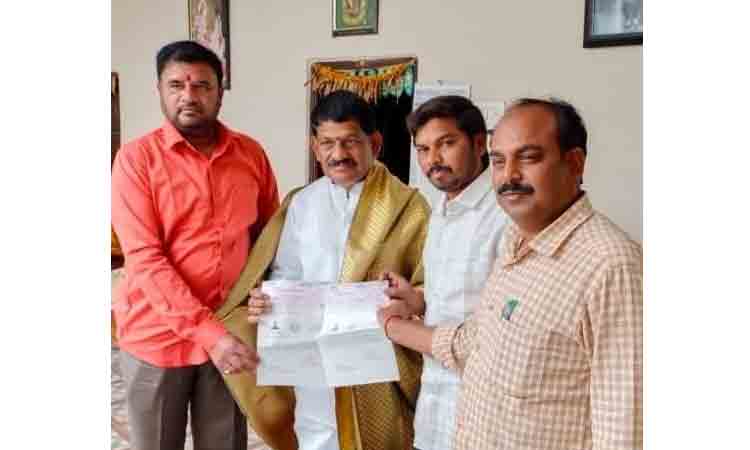 వంజర్‌- వానల్‌పాడ్‌ రోడ్డుకు నిధులు