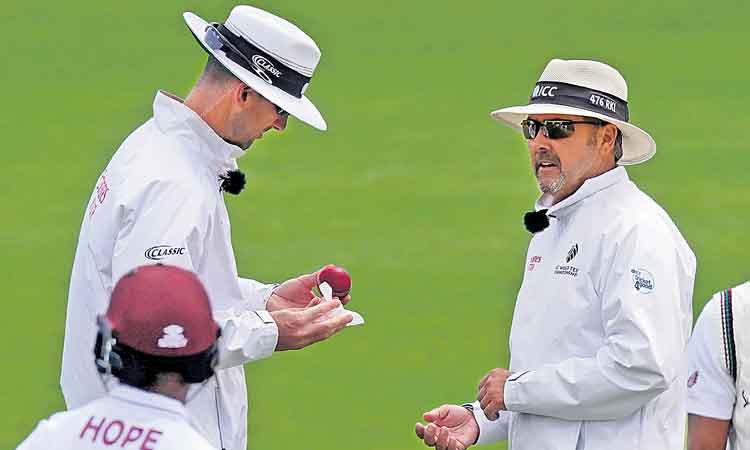 ఉమ్మిపై శాశ్వత నిషేధం