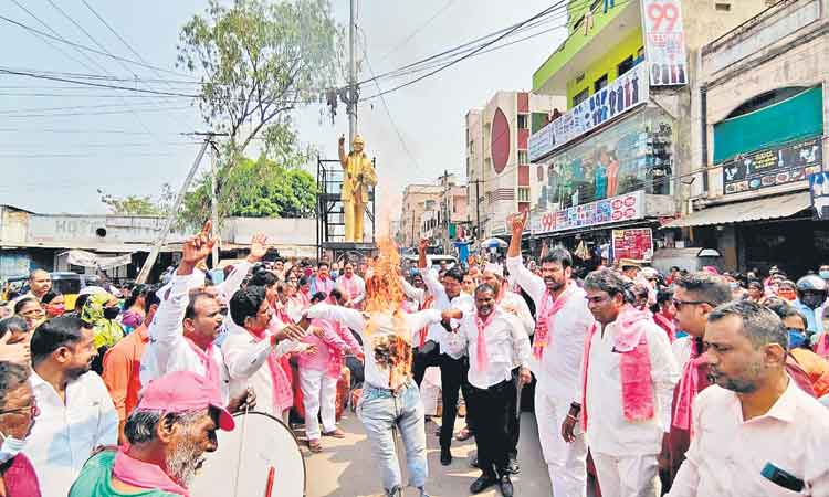 మేం నూకలు తినాల్నా