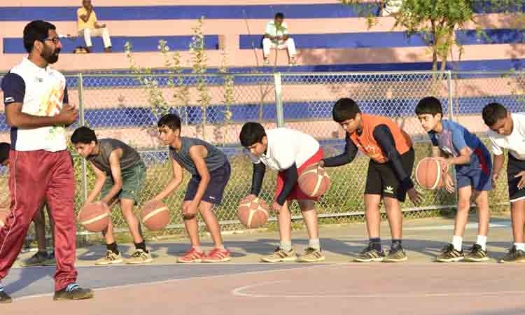 బాస్కెట్‌మాల్‌కు యమక్రేజ్‌