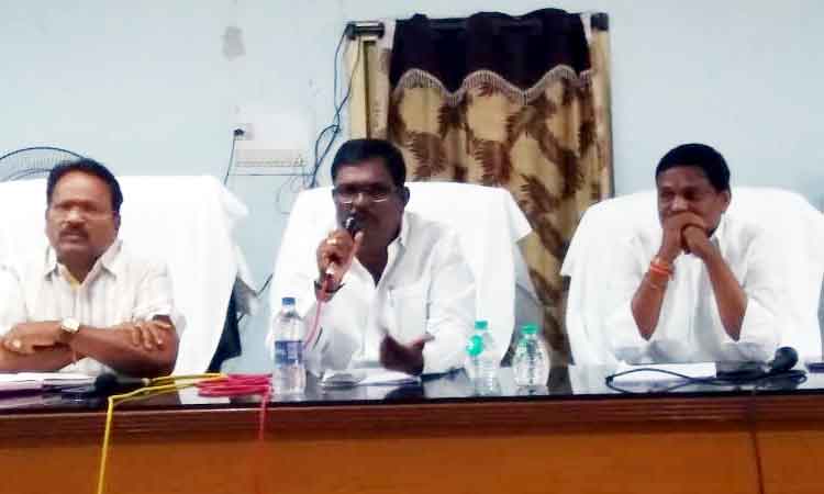 అభివృద్ధిలో భాగస్వాములు కావాలి