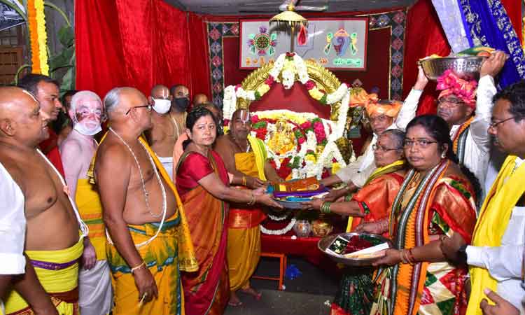 యాదాద్రిశా.. నమో నమః