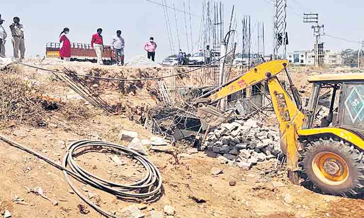 అక్రమ నిర్మాణాలు చేపడితే చర్యలు తప్పవు