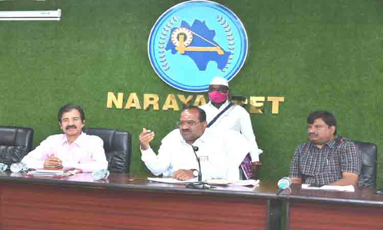 పౌష్టికాహారం అందించాలి