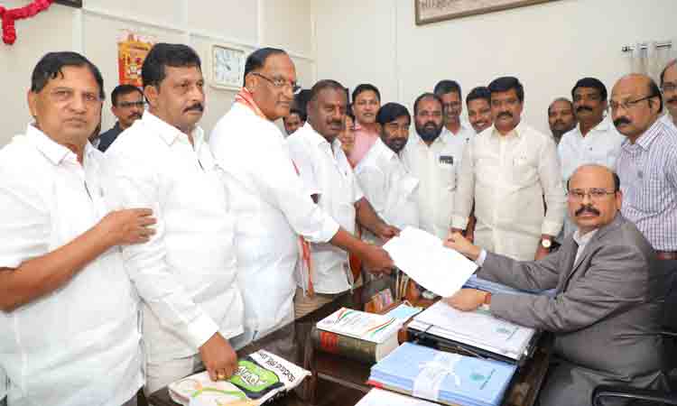 శాసన మండలి చైర్మన్‌గా గుత్తా సుఖేందర్‌రెడ్డి