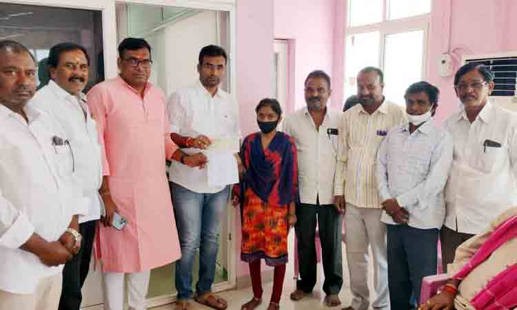 ‘కార్యకర్తలకు టీఆర్‌ఎస్‌ అండగా ఉంటుంది’