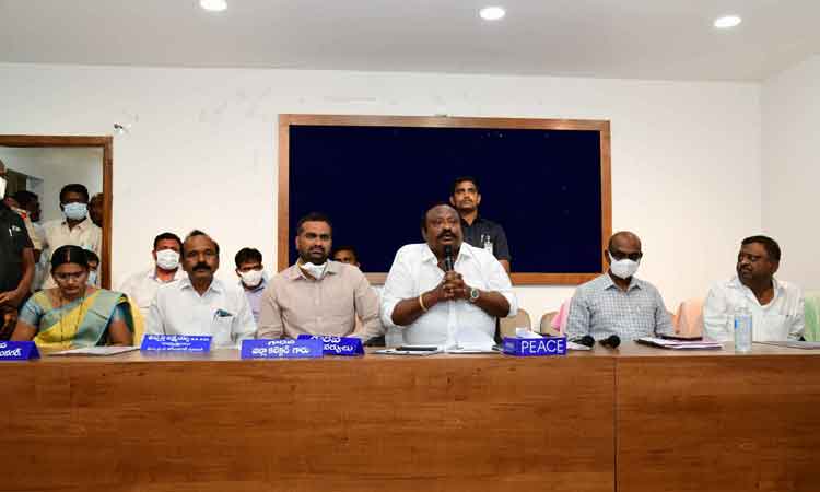 దళిత బంధు దేశానికే ఆదర్శం