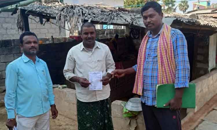 పన్ను చెల్లింపుల్లో పల్లెలే బెస్ట్‌