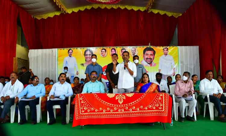 మన ఊరు.. మన బడితో పాఠశాలల బలోపేతం