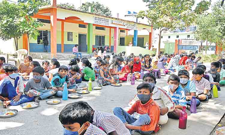 మధ్యాహ్న భోజన కార్మికులకు శుభవార్త