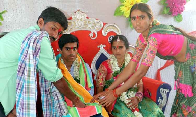 ఎమ్మెల్యే పెద్ది.. పెళ్లి పెద్దయి..