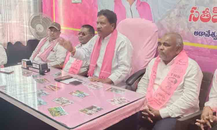 తప్పుదోవ పట్టిస్తున్న బీజేపీ, కాంగ్రెస్‌