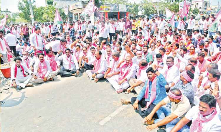 దౌర్జన్యంపై ఆగ్రహజ్వాల