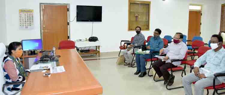 జీవన నైపుణ్యాలను ప్రోత్సహించాలి