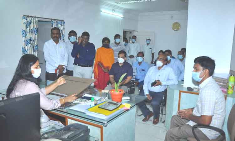 పన్నులు ఎగవేస్తే ఉపేక్షించేదిలేదు