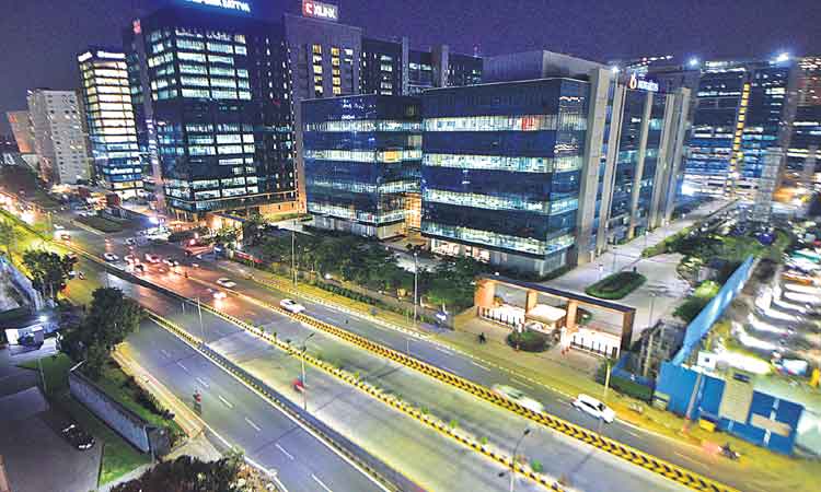 మళ్లీ ఐటీ సందడి.. ఏప్రిల్‌ 1 నుంచి వర్క్‌ ఫ్రమ్‌ హోంకు ముగింపు