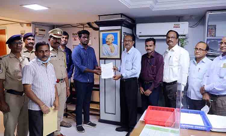 సింగరేణిలో మరో కారుణ్య నియామకం