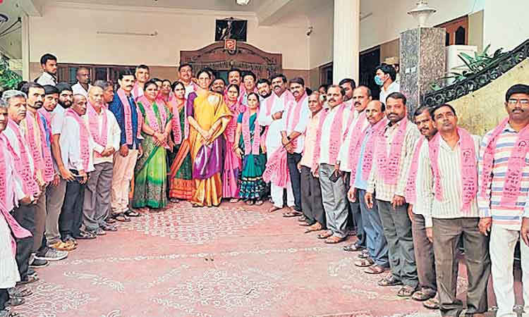 టీఆర్‌ఎస్‌తోనే అభివృద్ధి సాధ్యం