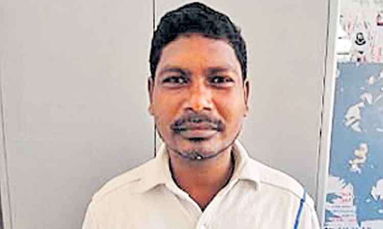 ఆదిలాబాద్‌ జైలు నుంచి ఖైదీ పరారీ