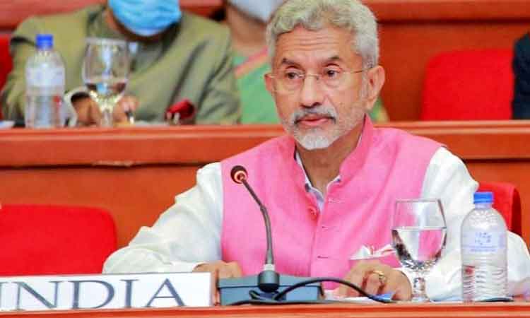 శ్రీలంకలో మందుల కొరతతో నిలిచిన సర్జరీలు