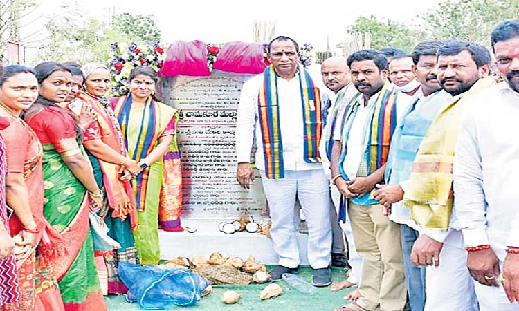 పైప్‌లైన్‌ పనులు వానకాలంలోపు పూర్తి చేయాలి