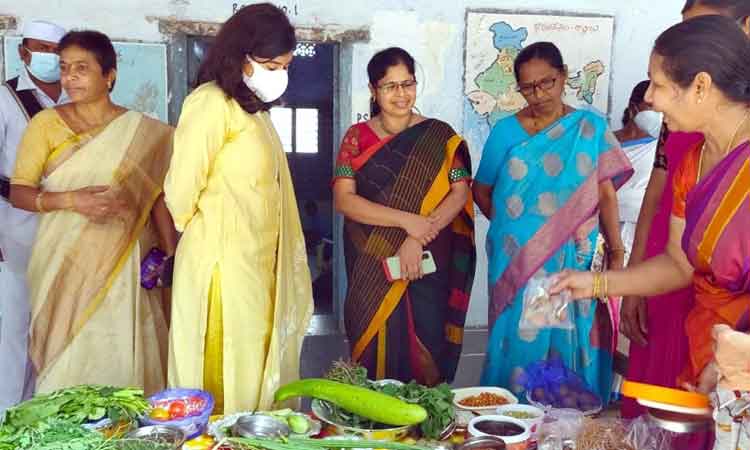 అంగన్‌వాడీలను సమర్థవంతంగా నిర్వహించాలి