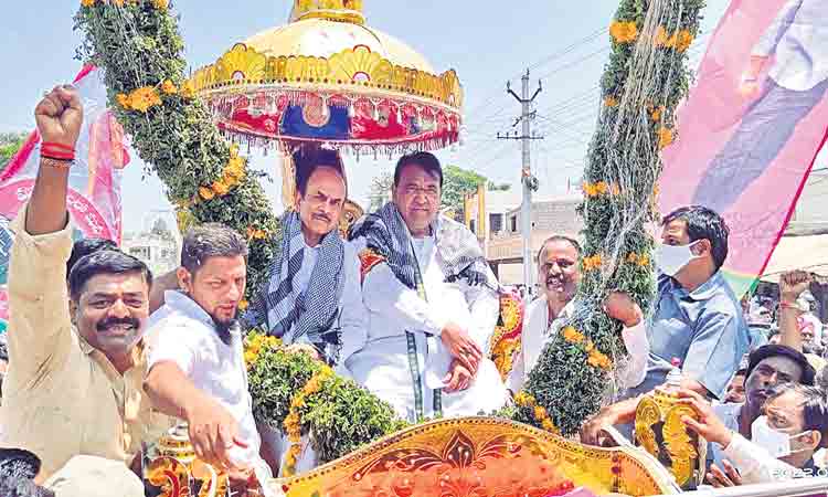 చదువుతోనే పిల్లలకు భవిష్యత్తు