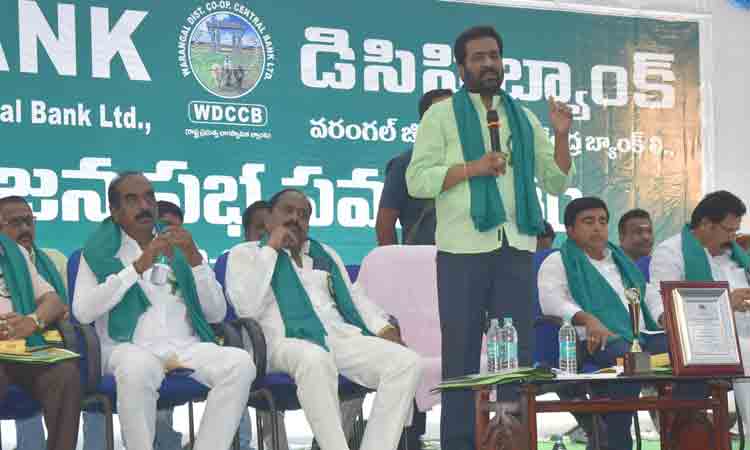 కేంద్రమే యాసంగి ధాన్యం కొనాలి